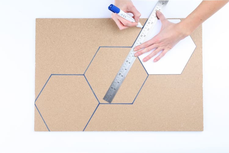 Imagen 5fa02cf526afd_corcho-uc2x10.jpg