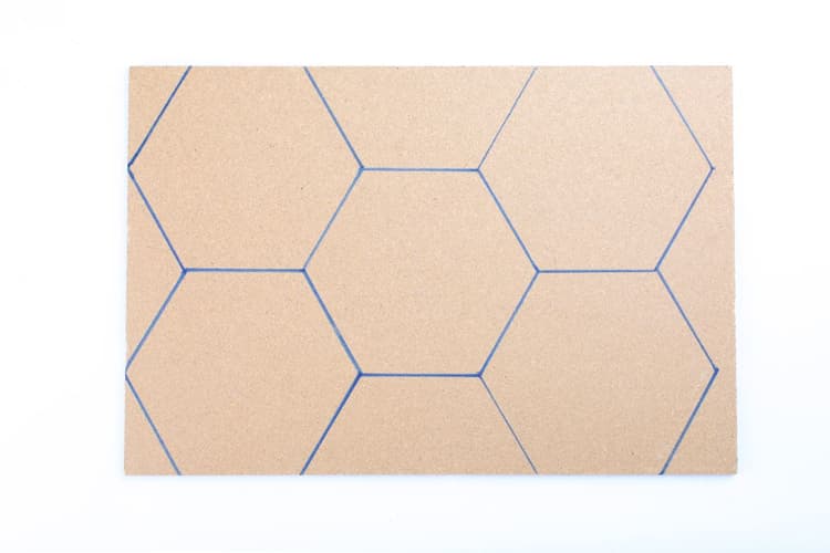 Imagen 5fa02ef6e2a9c_corcho-uc2x11.jpg