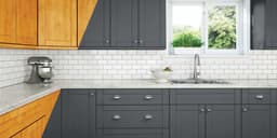 372010_1223_DarkGray_SemiGloss_Kitchen_CabinetTransformations.jpg miniatura