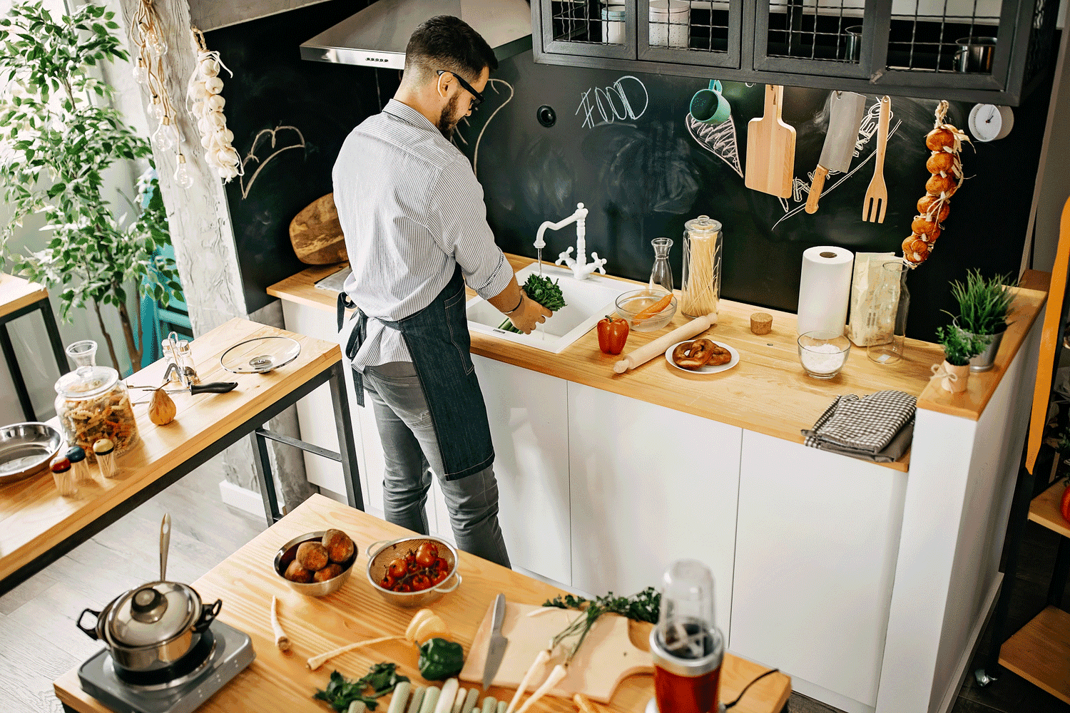 Imagen de Transforme uma parede em um quadro de organização, decore seus recipientes e dê um novo visual à sua cozinha!