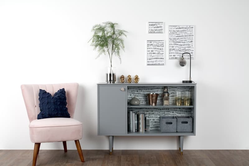 Imagen 5ed3eb8059bad_diy-comoda-chalked-gris-campestre-311332-7.jpg